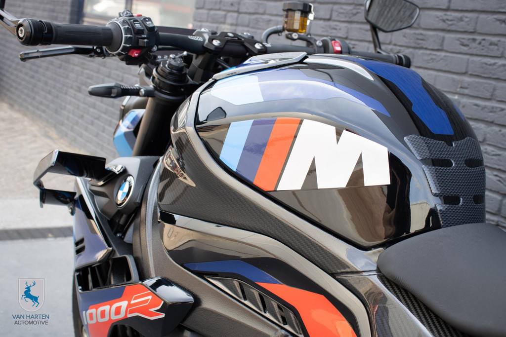 45610827-4.jpg