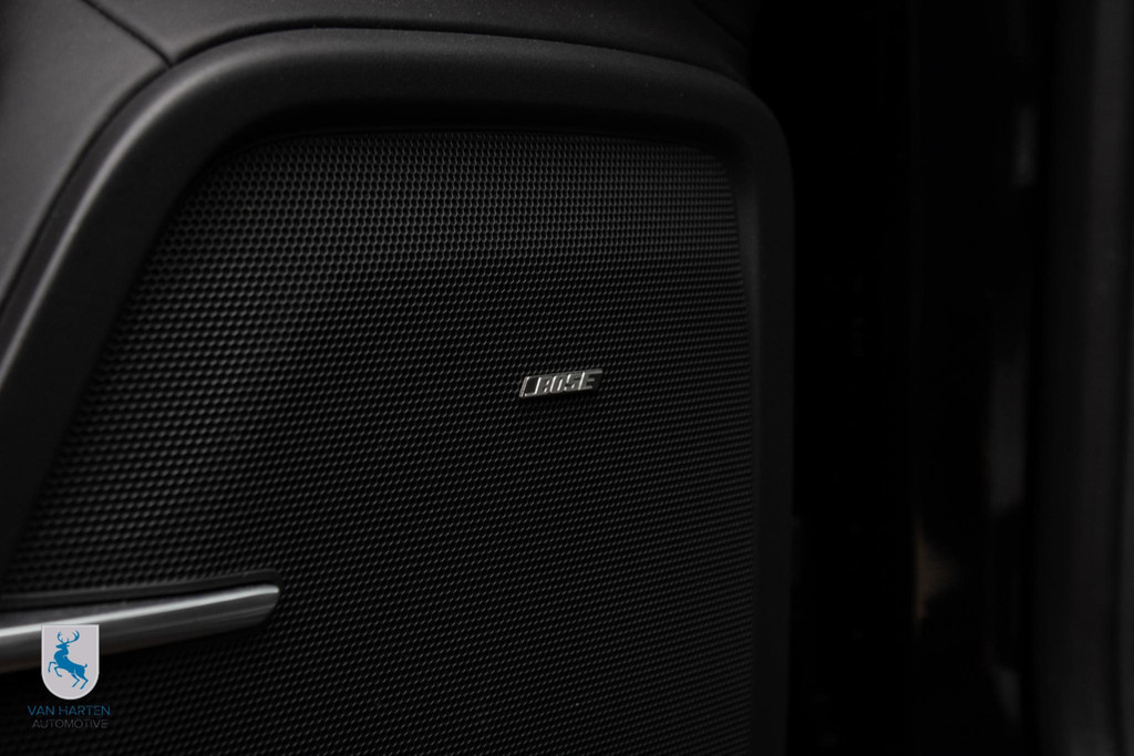 49084233-45.jpg