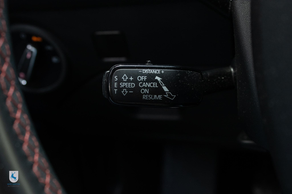 53605554-23.jpg