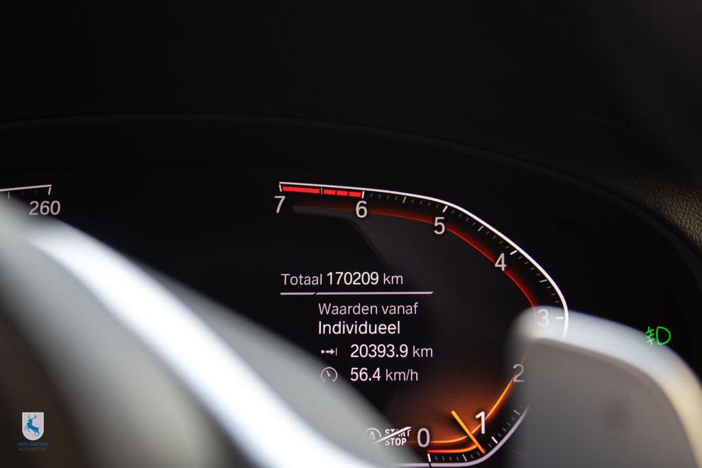 57265626-10.jpg